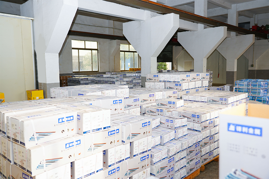 التعبئة والتغليف والتخزين